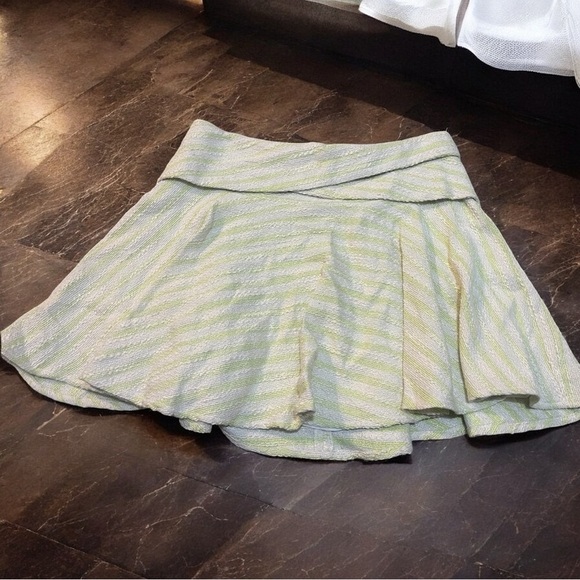 BCBGgeneration Revolve NWT Green White Tweed Bolero Blazer Skirt Co Ord Set Med - Picture 2 of 4